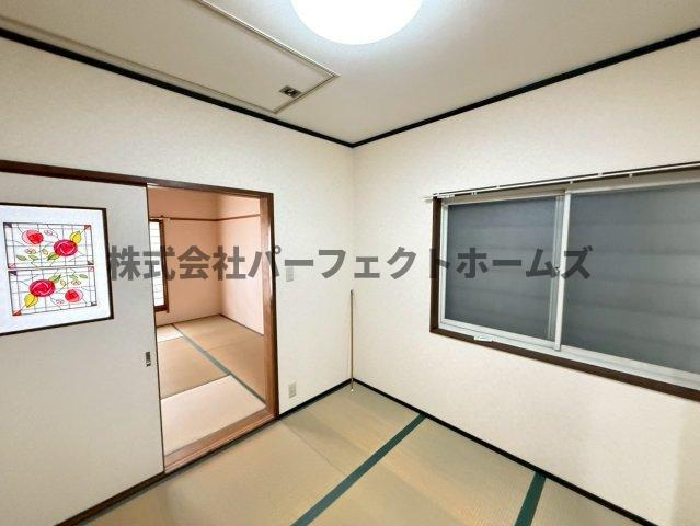 春日元町1丁目戸建　賃貸の和室|きれいな和室です