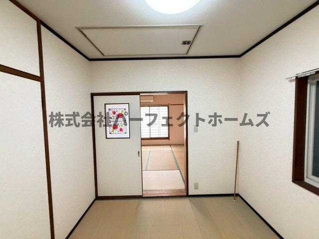 春日元町1丁目戸建　賃貸の和室|きれいな和室です