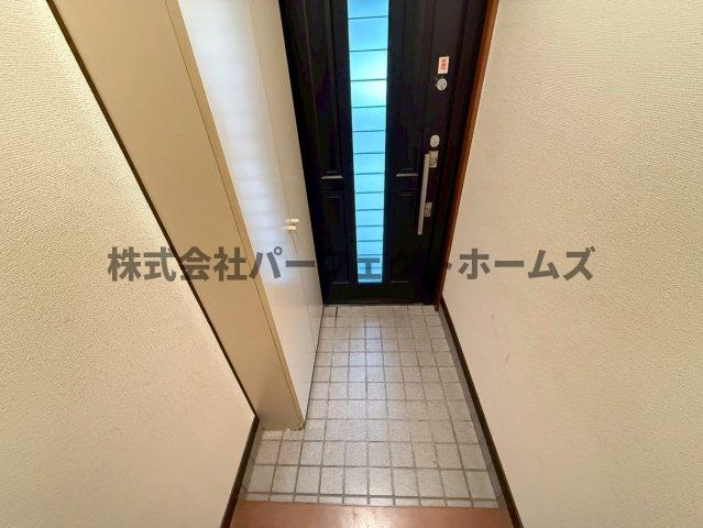 春日元町1丁目戸建　賃貸の玄関|きれいな玄関です