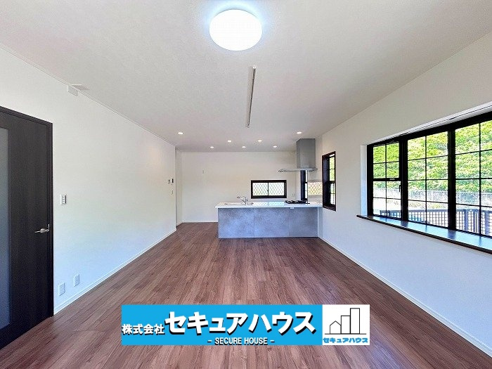 日進市岩崎町阿良池　中古戸建