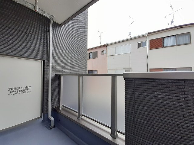 パルテール八尾のバルコニー