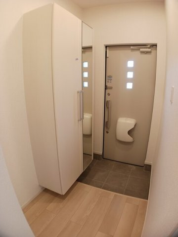 ヴェルデ　ブリッサ　Ⅲの玄関