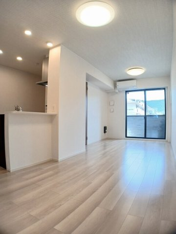 ヴェルデ　ブリッサ　Ⅲの居間・リビング