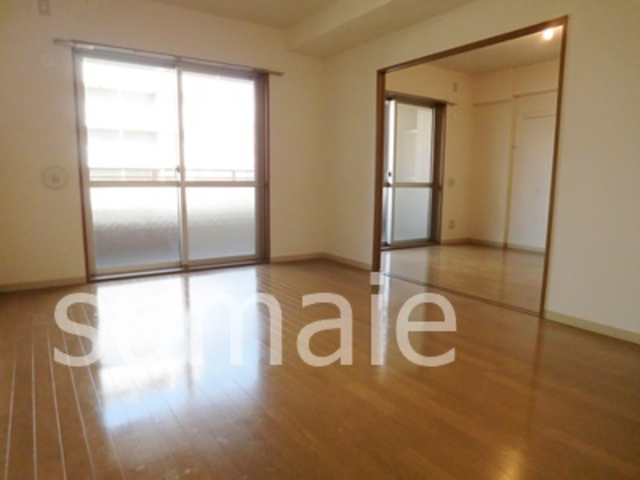 ディアプレイスの居間・リビング|明るいリビングです☆