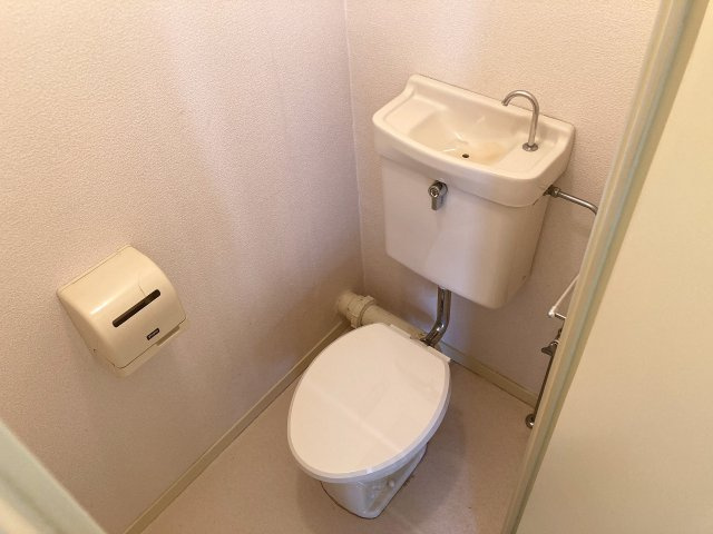 すずらん台コートのトイレ|クリーニング済みのトイレ