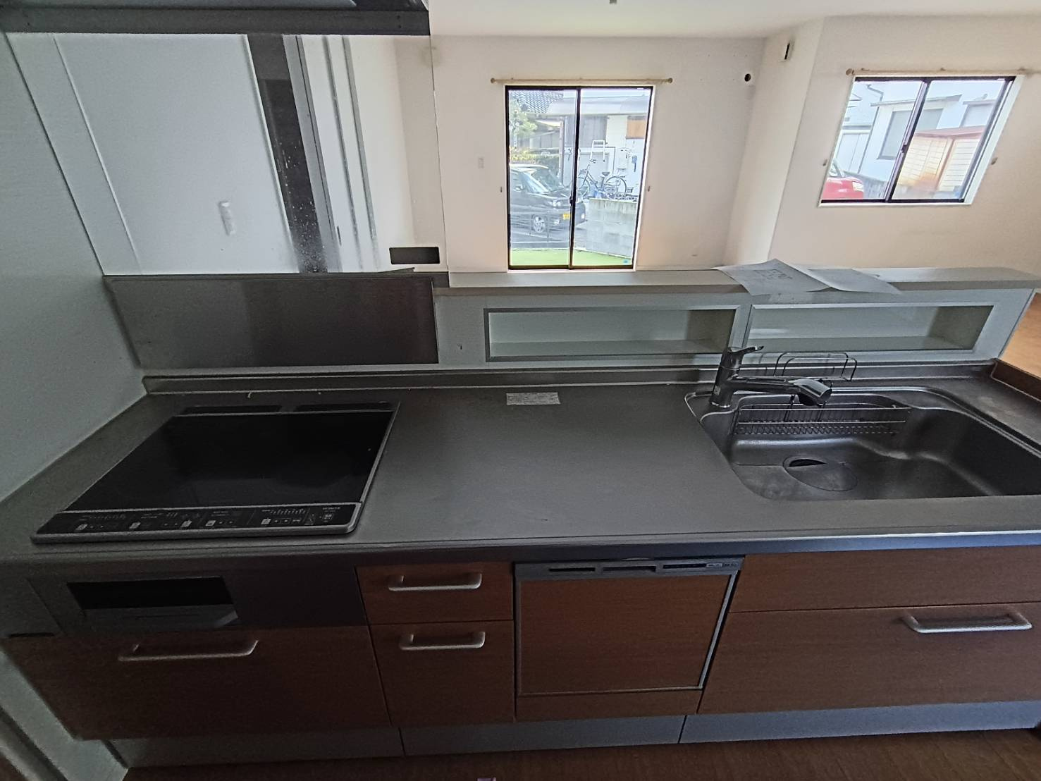 西条市古川甲303-10　中古戸建のキッチン