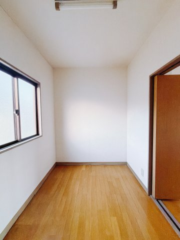 【中古戸建】富岡市黒川1期の収納|■収納｜大きな収納をご用意しております。収納としてもよし！フリースペースとしても使用できる空間です！