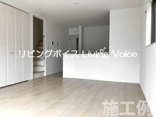 【居間・リビング】 | 【仲介手数料０円】相模原市南区上鶴間本町6丁目　新築一戸建て | 相模原市南区上鶴間本町6丁目　新築一戸建て