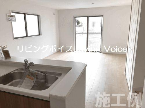 【居間・リビング】 | 【仲介手数料０円】相模原市南区上鶴間本町6丁目　新築一戸建て | 相模原市南区上鶴間本町6丁目　新築一戸建て