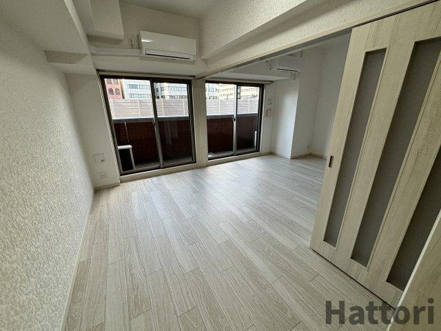 ORSUS新大阪の居間・リビング