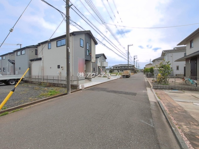 所沢市東狭山ケ丘3丁目・全5棟　新築一戸建　1号棟の前面道路含む現地写真|2026年4月24日撮影