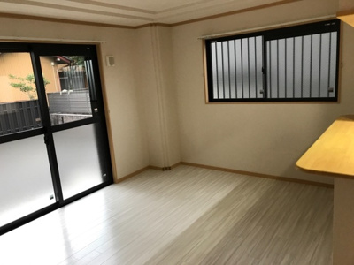 【居間・リビング】 | スカイコート | ※写真は別号室