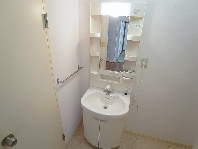 すずらん台コートの洗面所|人気の独立洗面台