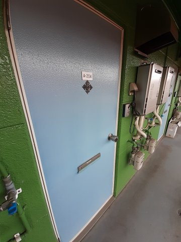 ベルハイツ長瀬A棟の玄関|きれいな玄関です