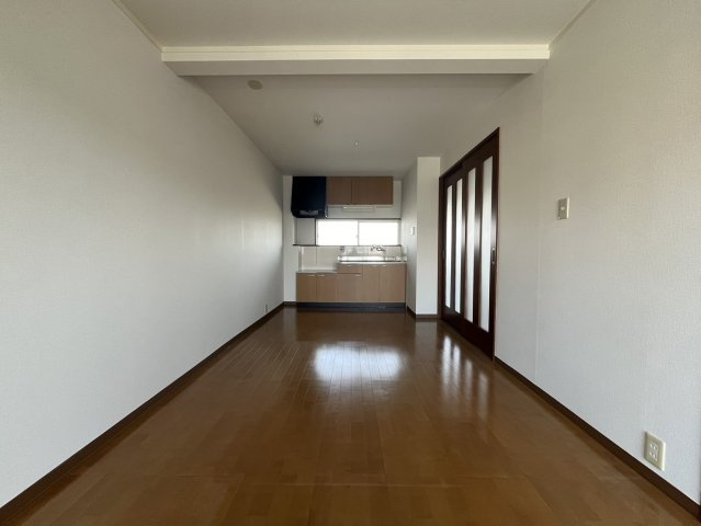 水畑マンションの居間・リビング|ゆったり過ごせる居間です
