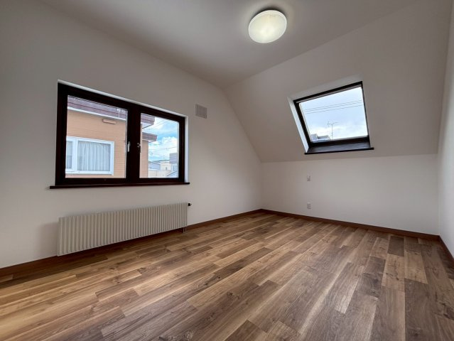 文京台南町の洋室