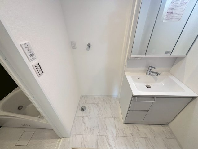 ソレイユビセレクト法蓮町Ｉの洗面所