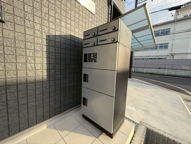 ソレイユビセレクト法蓮町Ｉのエントランス