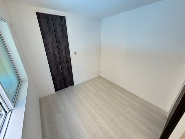 ソレイユビセレクト法蓮町Ｉの居間・リビング