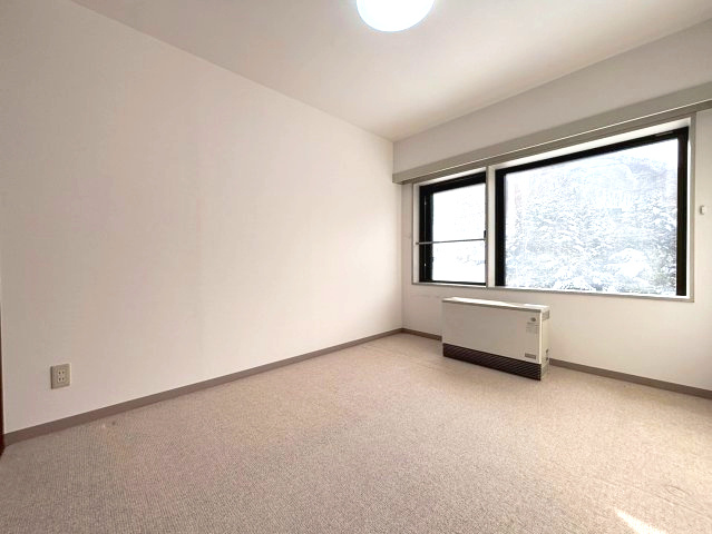 ノースピア宮の森マキシマムの洋室