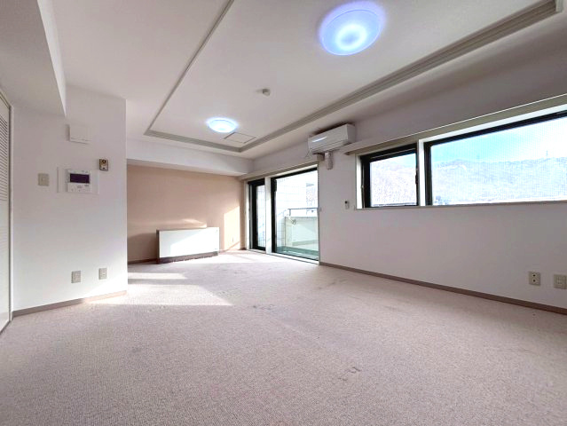 ノースピア宮の森マキシマムの居間・リビング