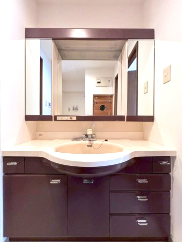 ノースピア宮の森マキシマムの独立洗面台