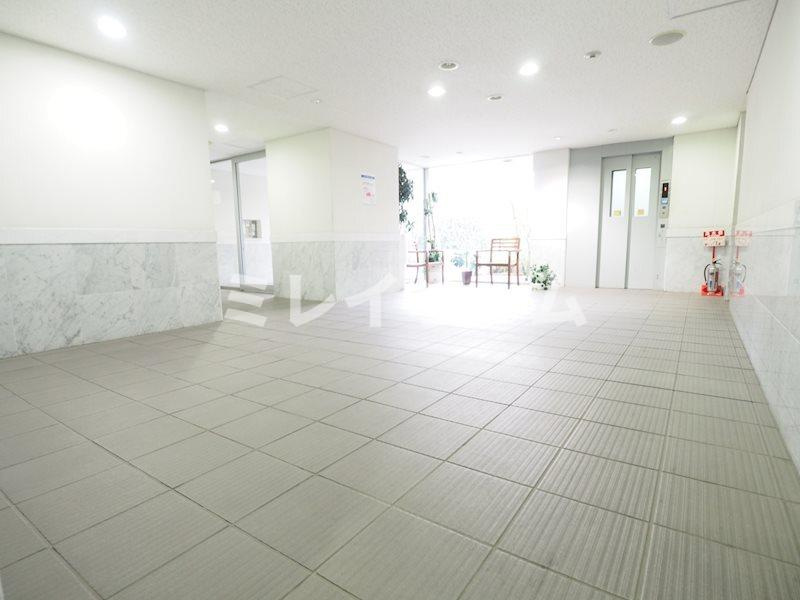 レジディア中延のロビー