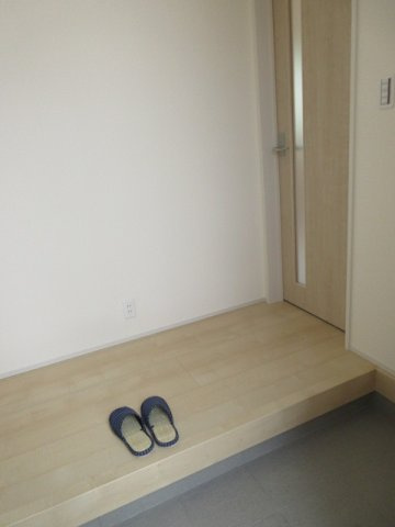 【仲介手数料無料】新築戸建　熊谷市中恩田467-1（全3棟）の玄関