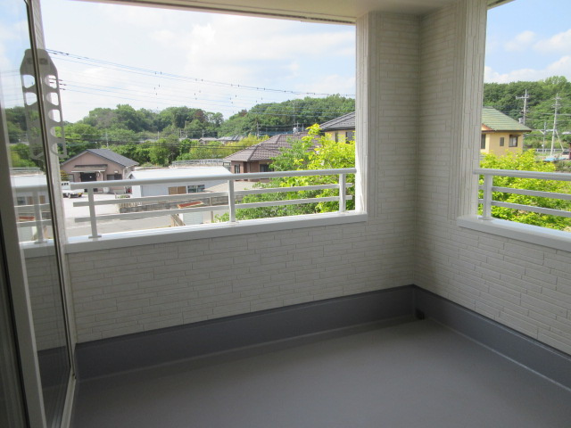【仲介手数料無料】新築戸建　熊谷市中恩田467-1（全3棟）のバルコニー