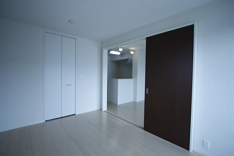 ピアーチェ・ヴォーレの洋室