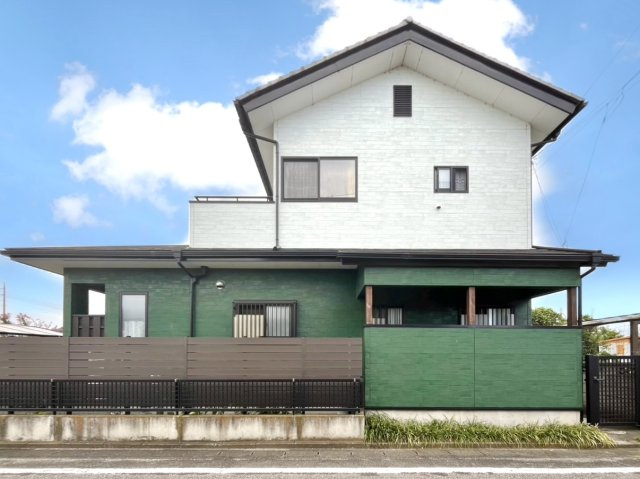 【中古戸建】伊勢崎市長沼町の外観|■外観｜閑静な住宅街で始める新しい暮らし♪開放的な毎日をあなたへ(^^♪