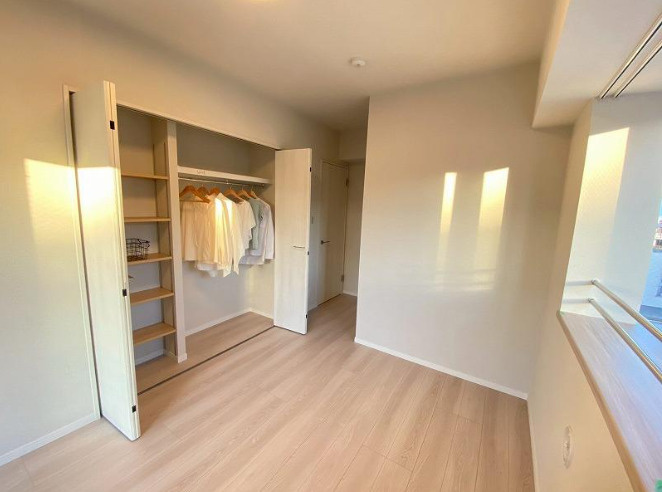 エルフィーノ浅草の洋室