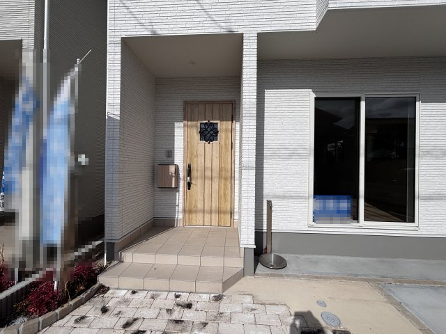 新築戸建　亀崎1丁目(No.2／No.２)の玄関