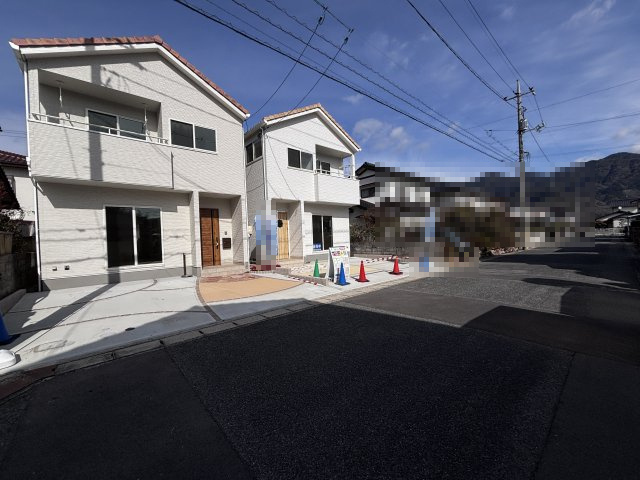 新築戸建　亀崎1丁目(No.2／No.２)の前面道路含む現地写真