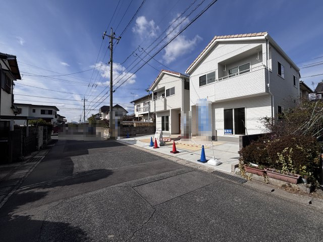 新築戸建　亀崎1丁目(No.2／No.２)の前面道路含む現地写真