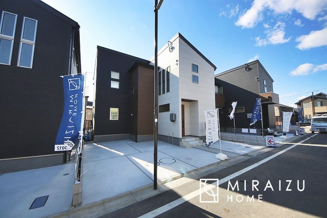 【外観】 | 陽の光をたっぷりと浴びながら気持ち良く生活が出来ます。夢のマイホーム、夢ではなく実現出来ます！見学・ご相談等、お気軽にご連絡下さい。