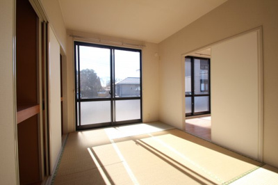 【寝室】 | メゾンド秋桜A | 落ち着いた色調の寝室です