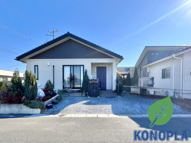 【中古戸建】邑楽郡大泉町大字古海の外観|■外観｜特徴のある個性的な住まいと美しい街並み、そして住みやすい環境を、ぜひ現地でご覧になりませんか。お気軽にお問合せください(^^)  