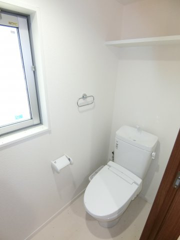 works KRMのトイレ|清潔感のあるトイレです