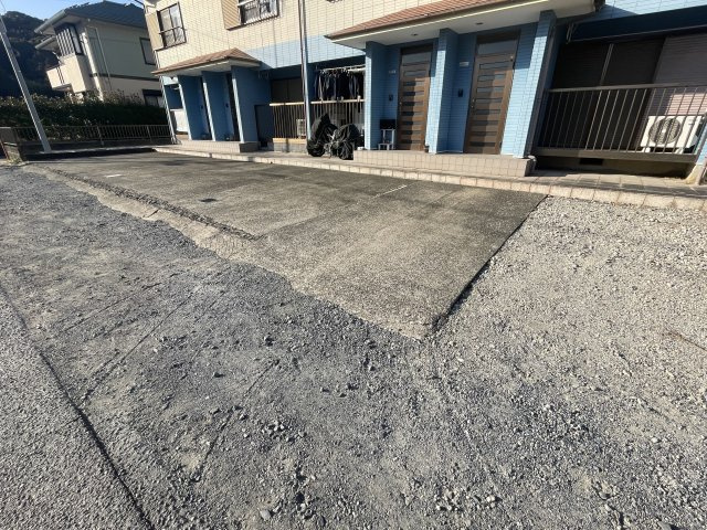 メゾネットＰＩＥＲ２１の駐車場