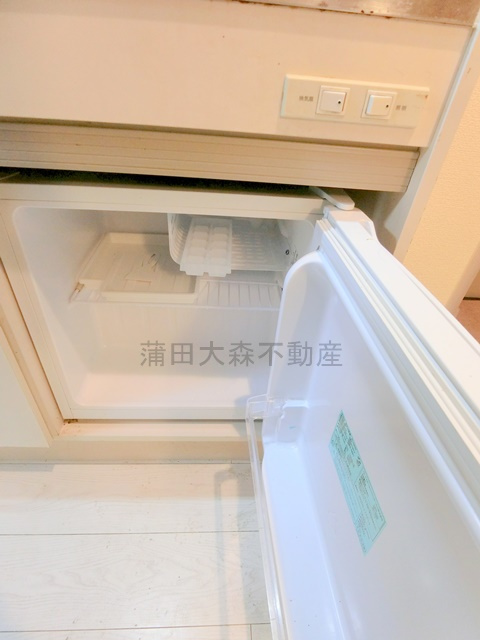 テイク大森本町のキッチン|ミニ冷蔵庫