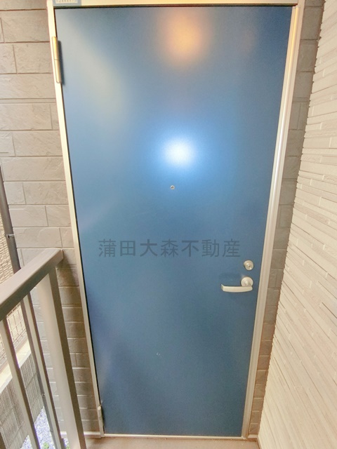 テイク大森本町の玄関