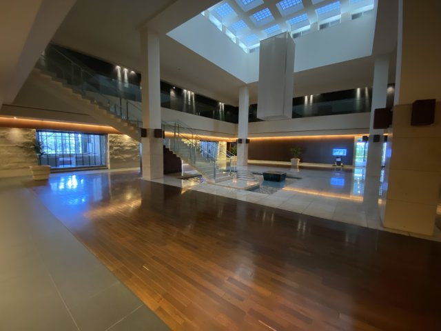 【エントランス】