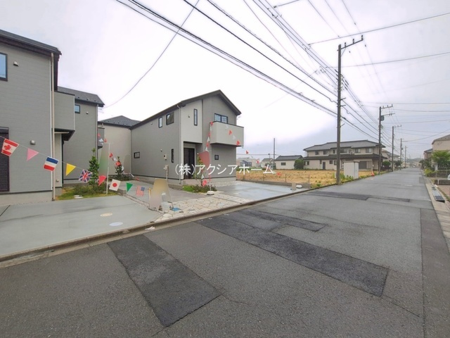 所沢市東狭山ケ丘3丁目・全5棟　新築一戸建　2号棟の前面道路含む現地写真
