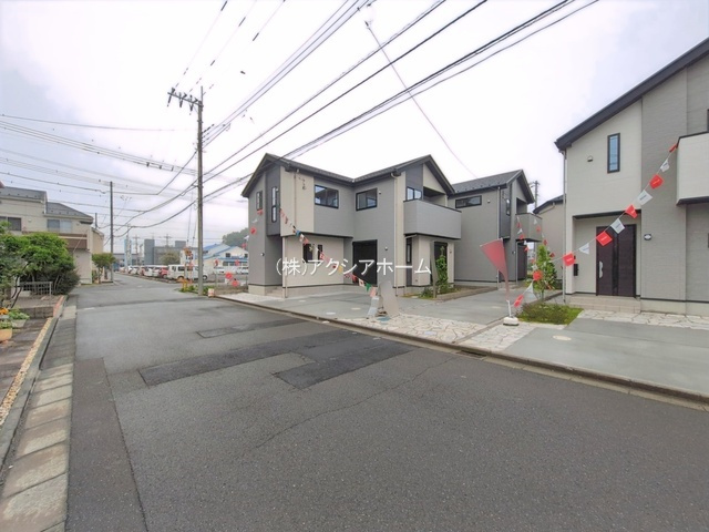 所沢市東狭山ケ丘3丁目・全5棟　新築一戸建　2号棟の前面道路含む現地写真