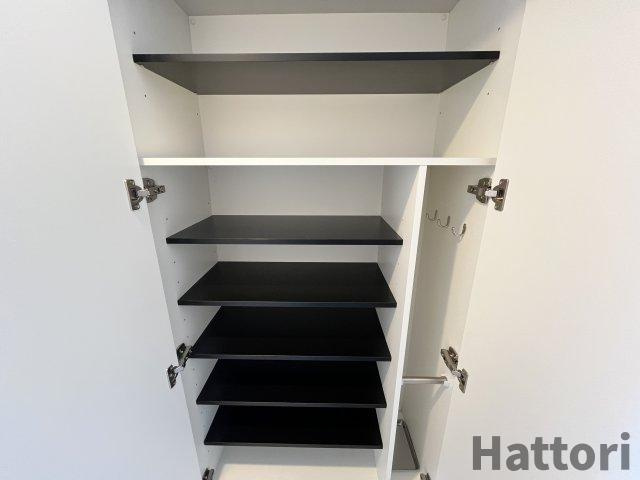 セレニテ夕陽丘エクラの玄関