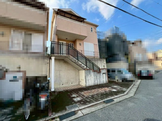 【外観】 | 山田３丁　中古一戸建 | 東向き日当たり良好！たっぷりの陽光に包まれる明るい住まいに気持ちも明るくなりますね♪