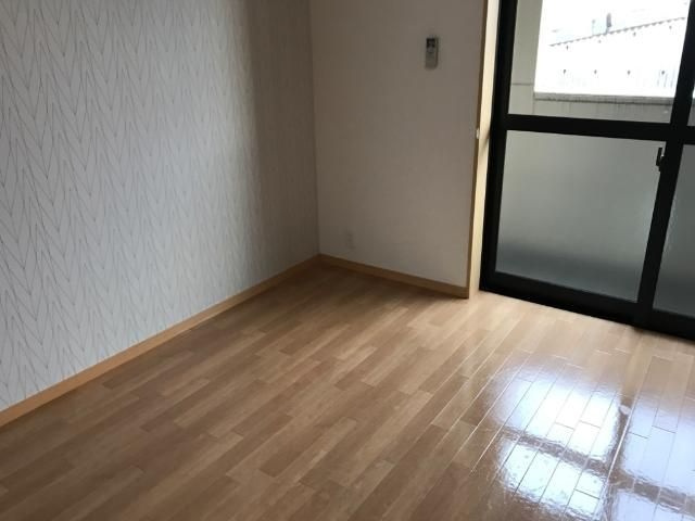 シャインヒルズ豊岡の居間・リビング