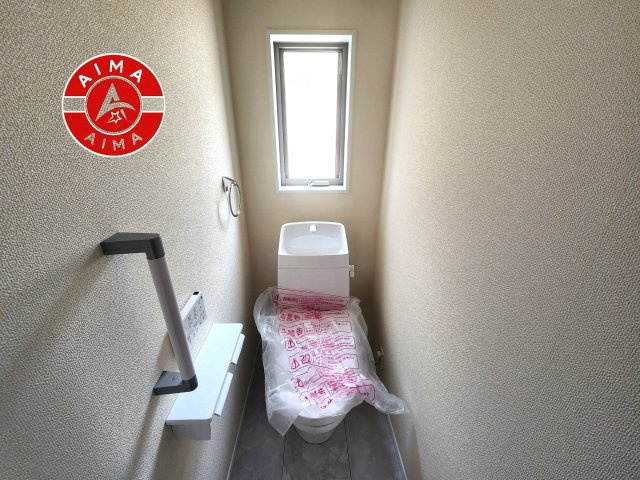 福岡市南区長住5丁目第8-3棟（3号棟）のトイレ|温水洗浄便座を完備しております。2ヶ所にトイレがあるのは朝の慌ただしい時間も安心です。