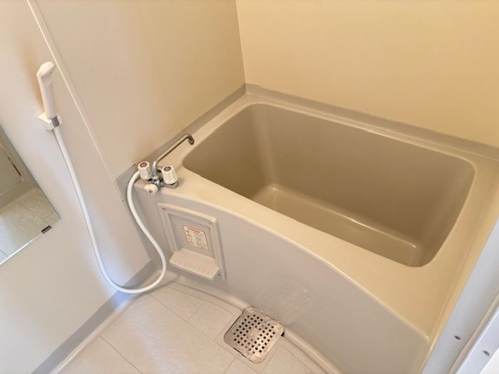 セジュールよあけの浴室|コンパクトで使いやすいお風呂です
